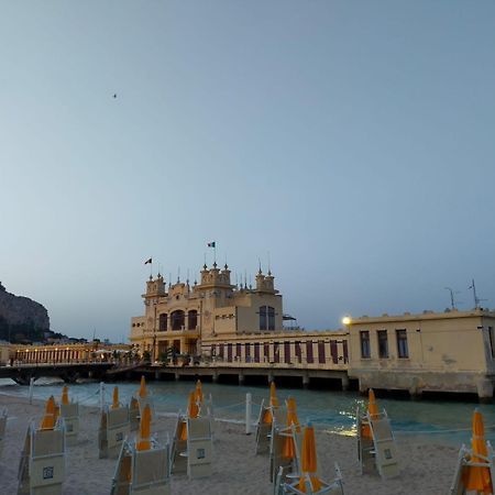 La Casetta Del Viale 13 Palermo Exterior photo